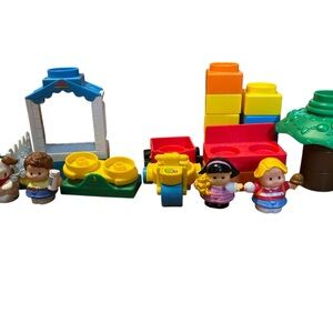 Fisher-Price Red and Yellow Building Blocks Set